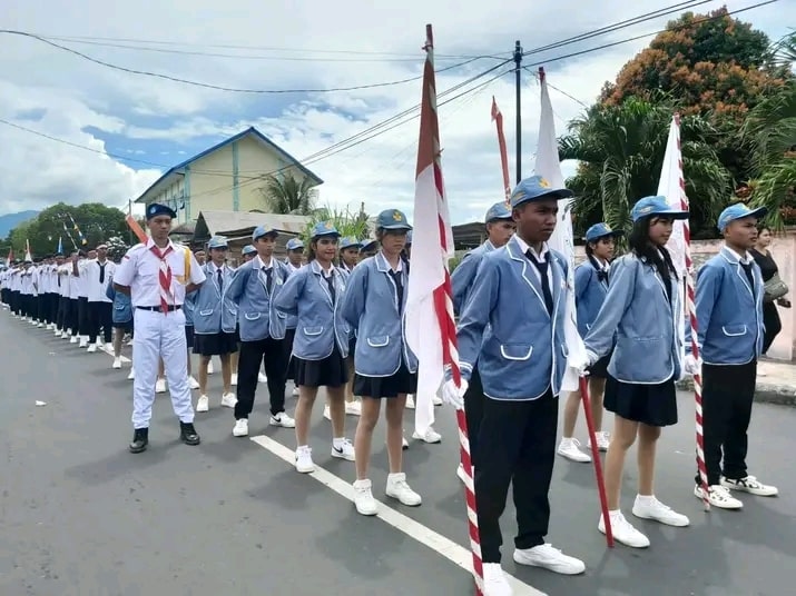 Lomba gerak jalan indah